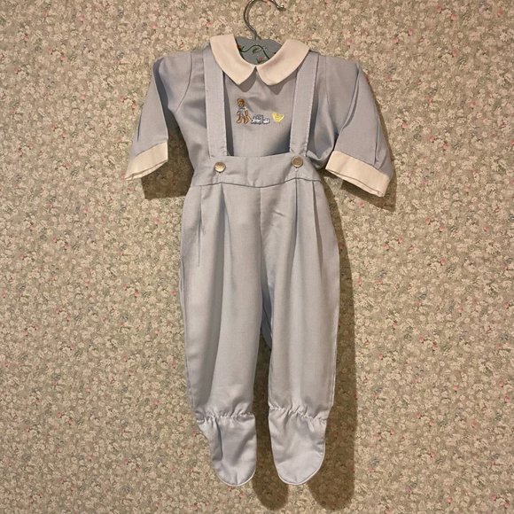 boys suit - Picture 1 of 3